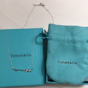 Tiffany &Co Arrow necklace